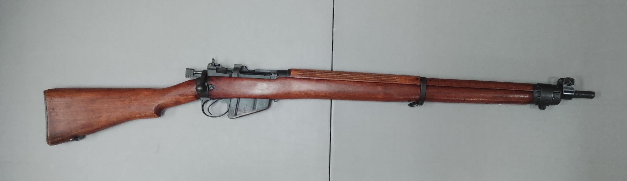 SAVAGE ARMS Enfield NO 4